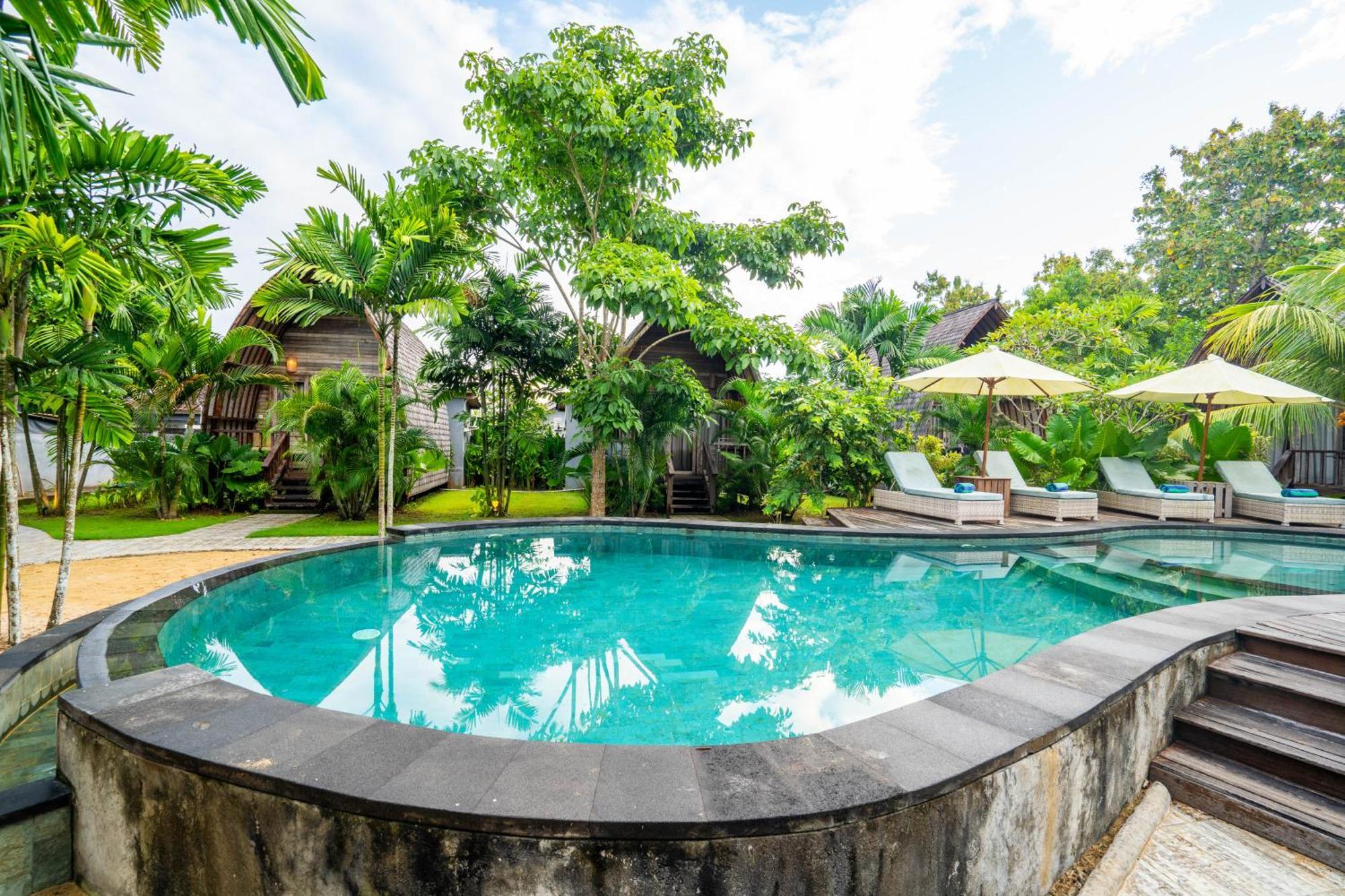 Resort Lumbung Bukit 3*
