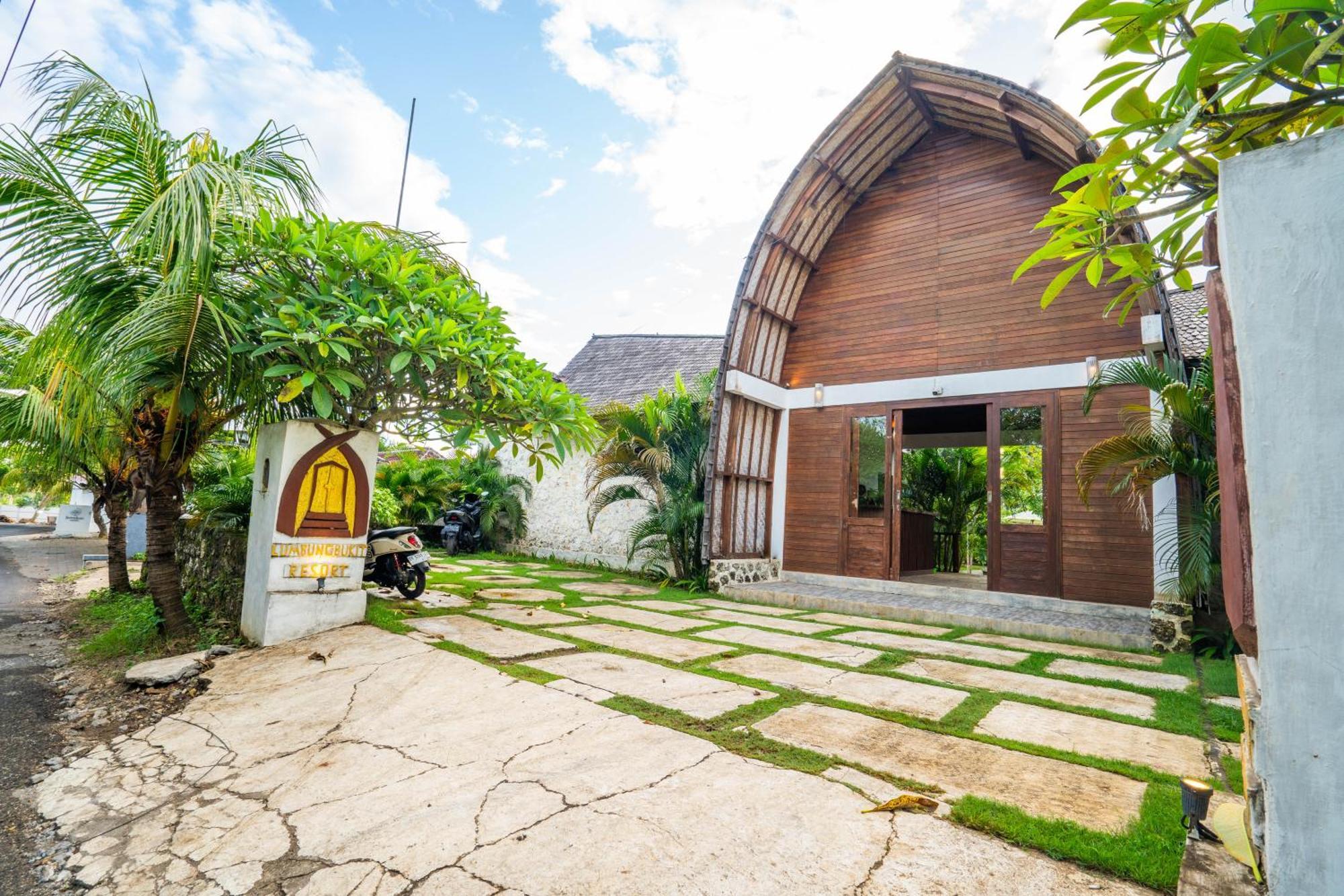 Lumbung Bukit Uluwatu (Bali)