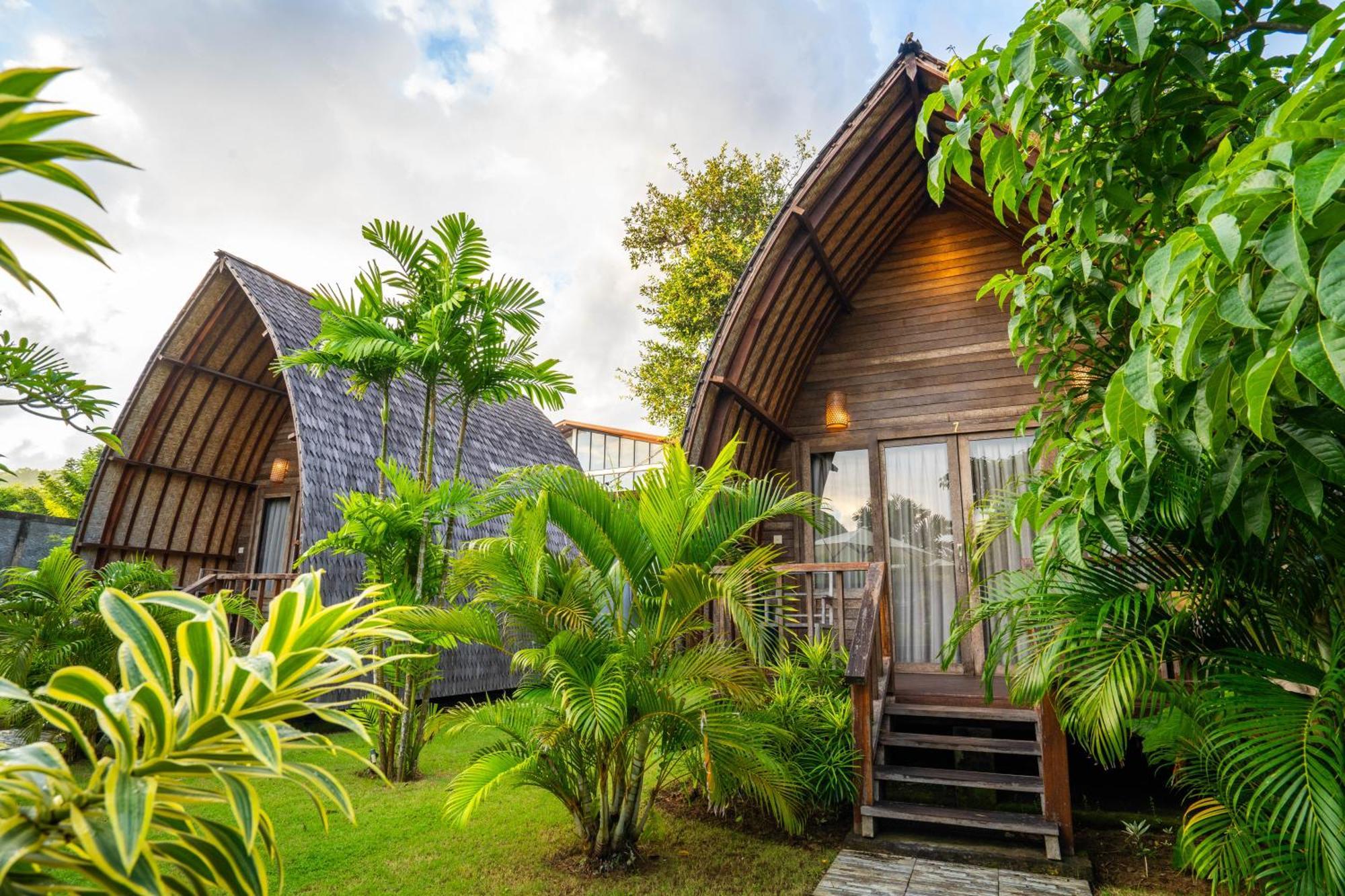 Lumbung Bukit Resort 3*