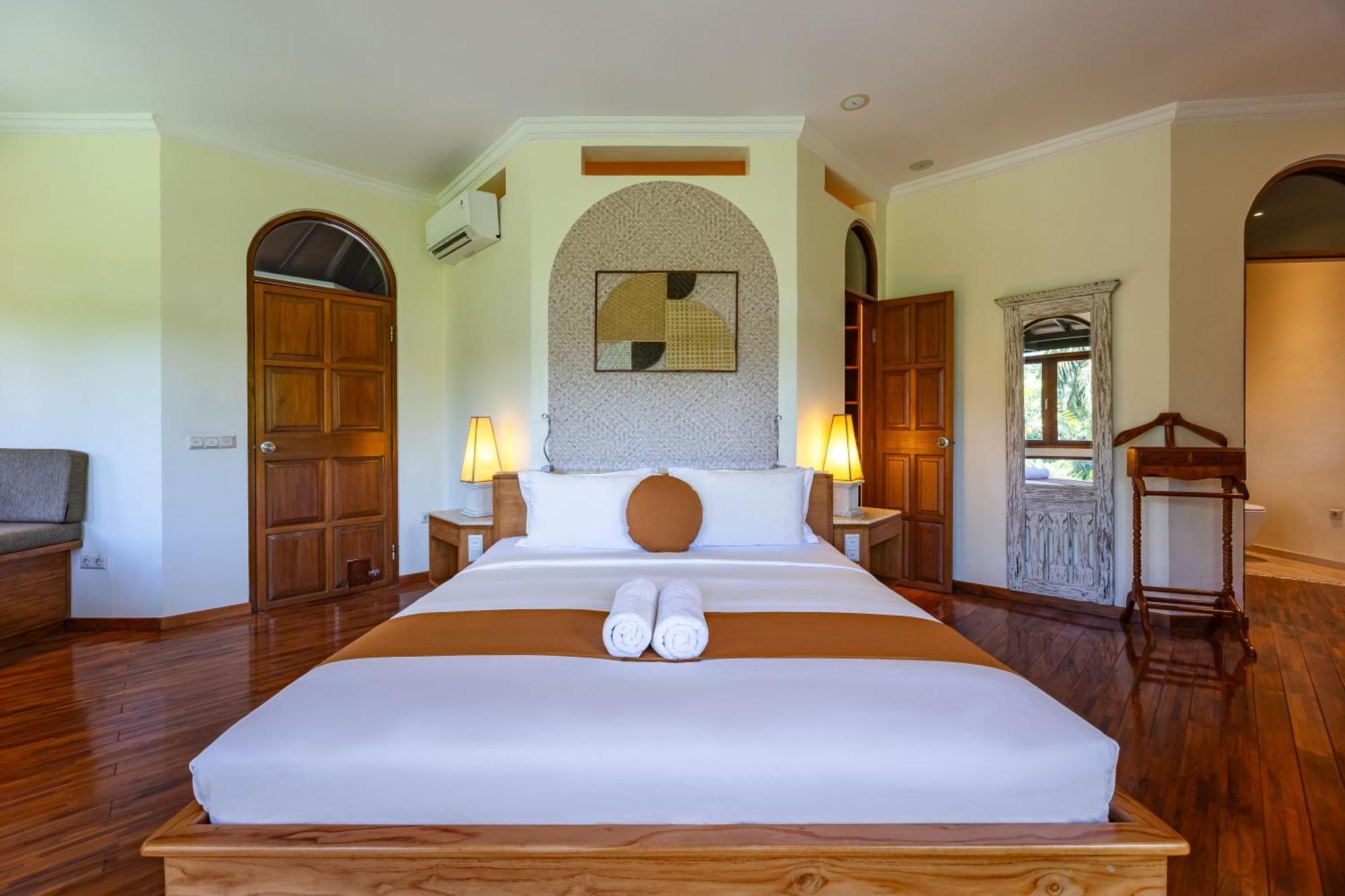 Cove Urbanest Seminyak (Bali)