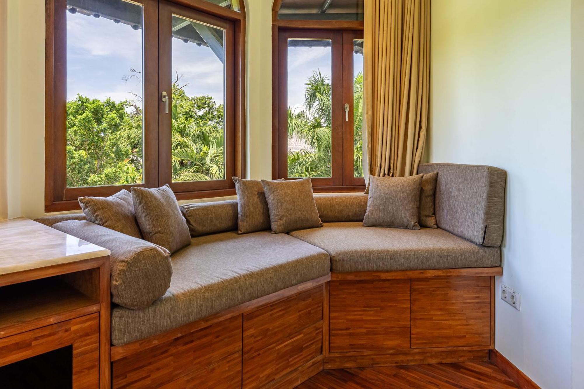 Hotel Cove Urbanest 4*