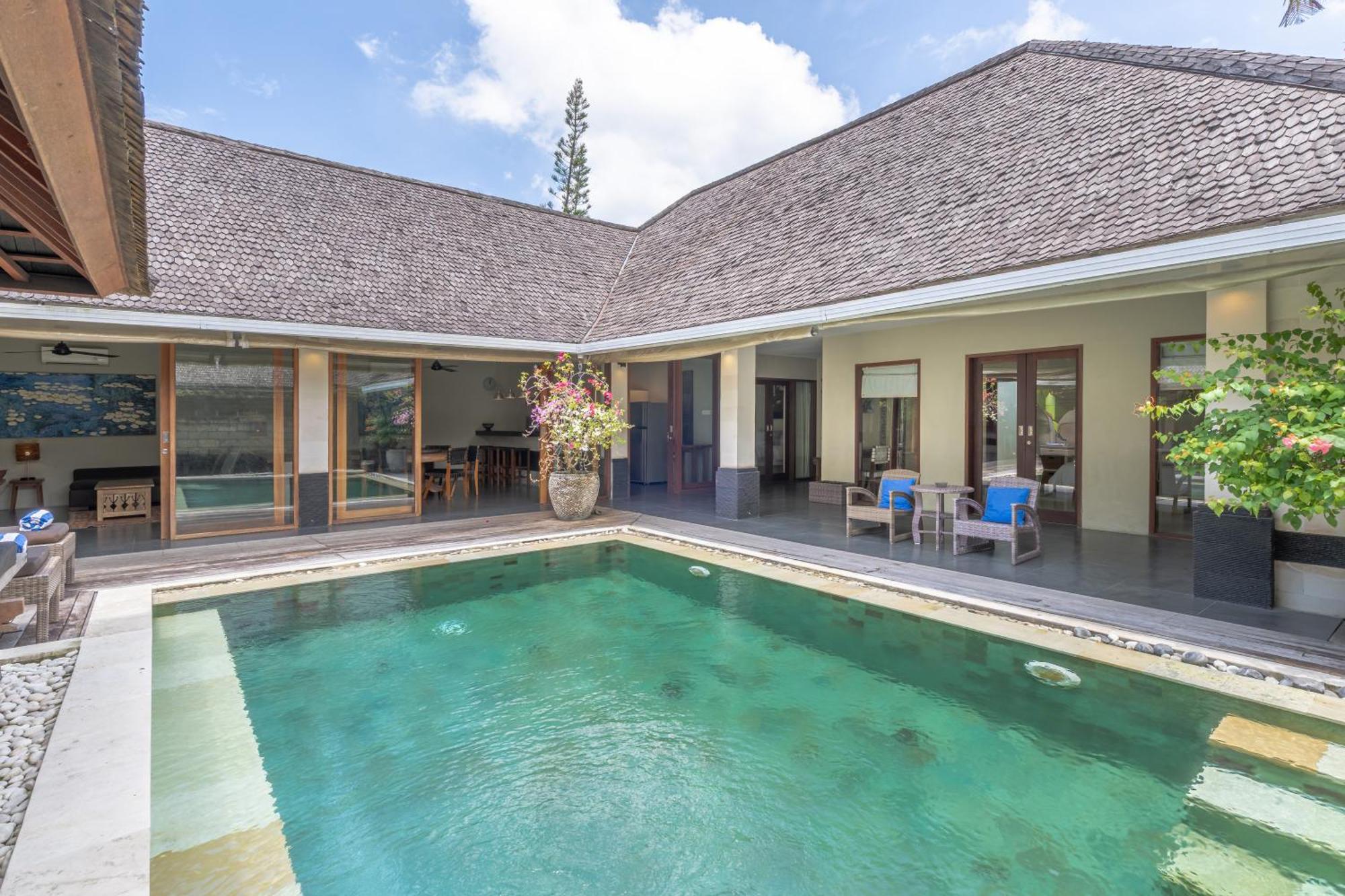 Anyar Estate Villa *