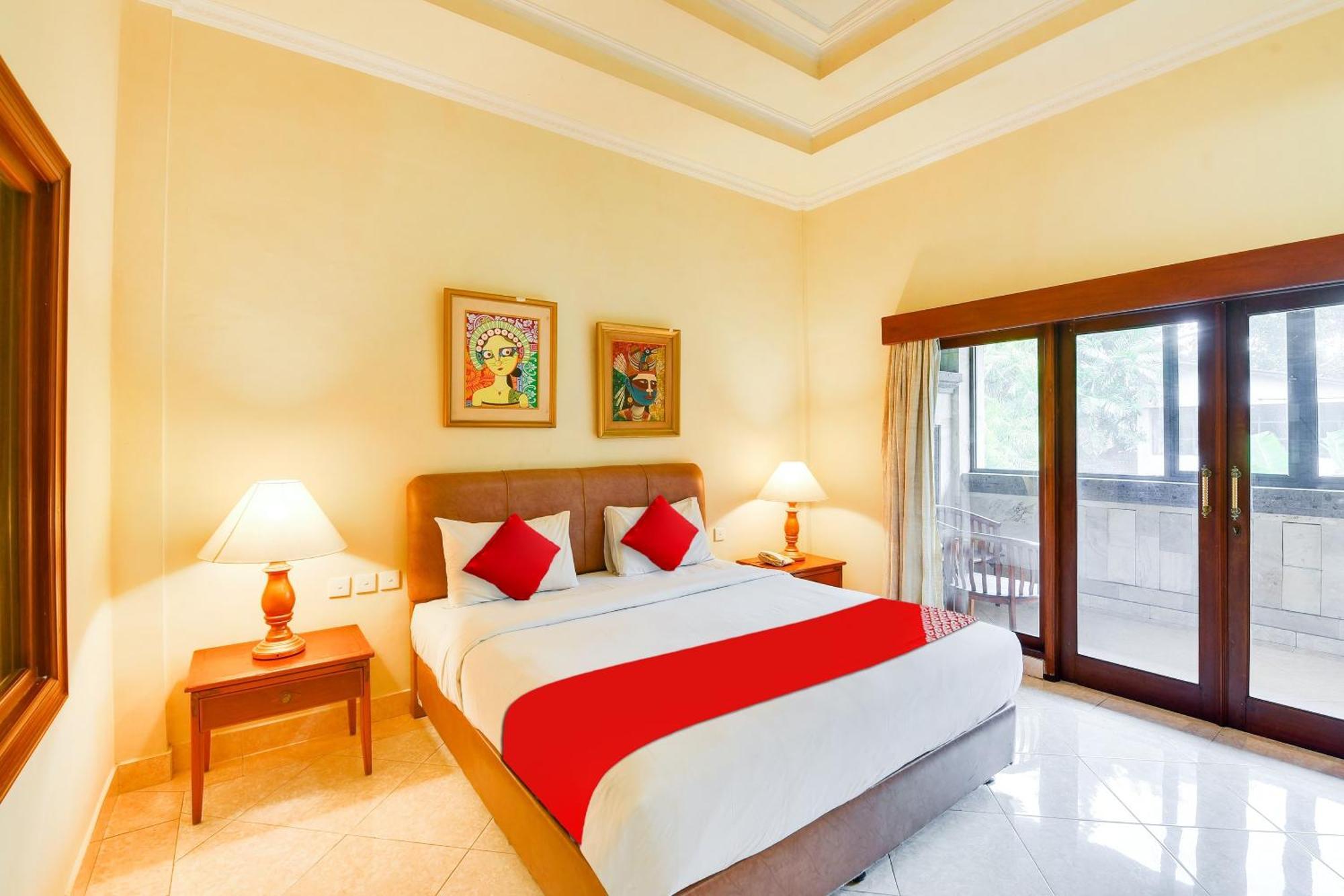 Hotel Super Oyo Townhouse Oak Maxi Legian