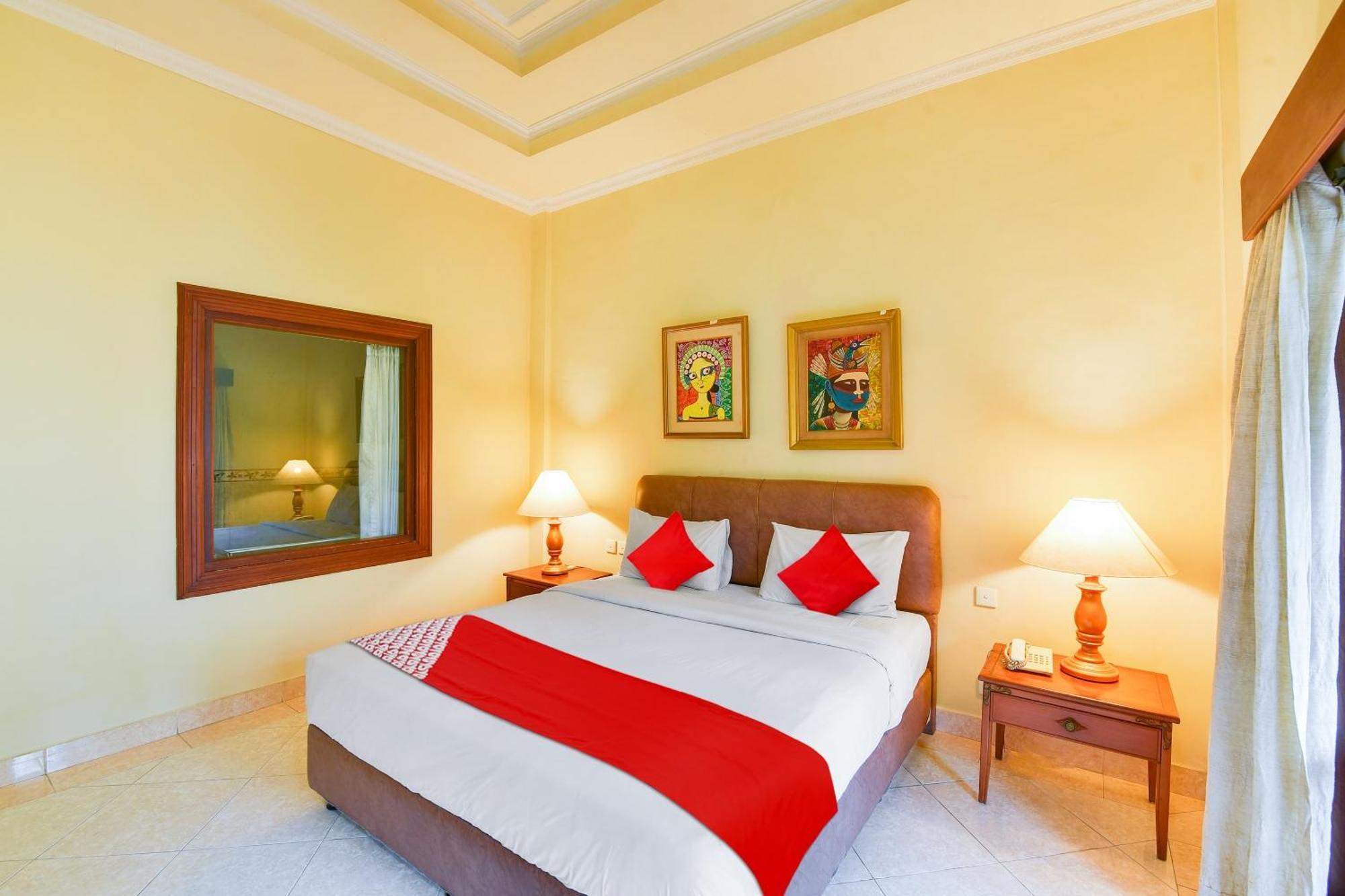 Hotel Super Oyo Townhouse Oak Maxi Legian