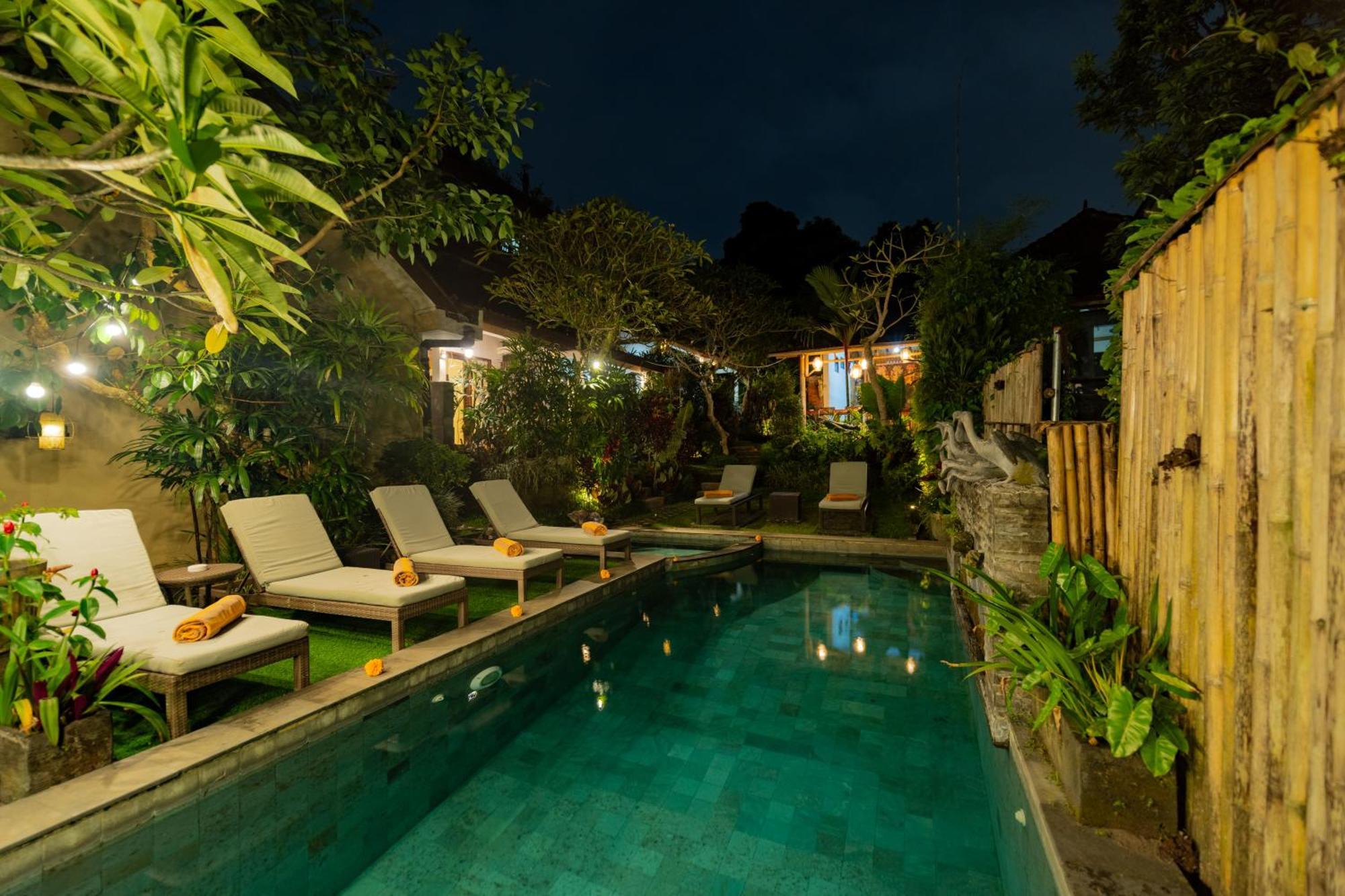 Desak Putu Putra Hidden Ubud (Bali)