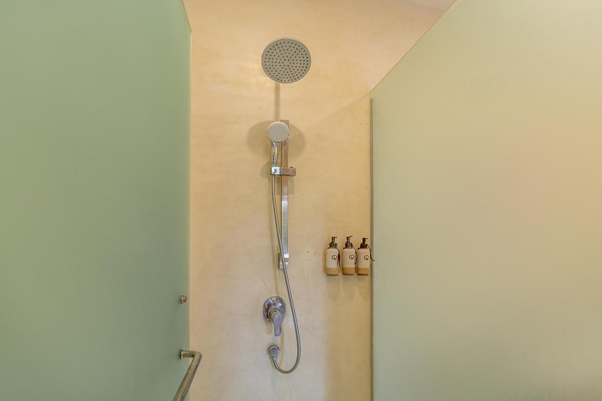 White Goose Boutique Hotel *