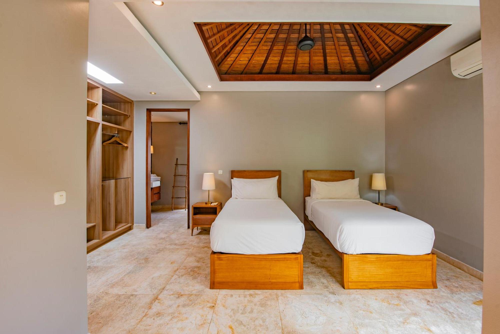 Kejora Beachfront Villa Sanur (Bali)
