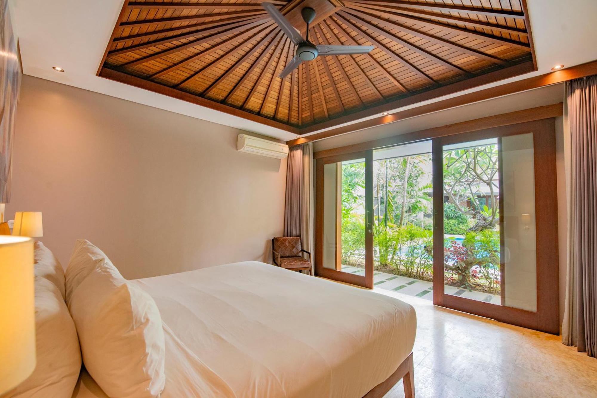 Kejora Beachfront Villa Sanur (Bali)