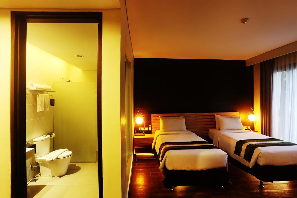 Hotel Grand Whiz Nusa Dua Bali 4*
