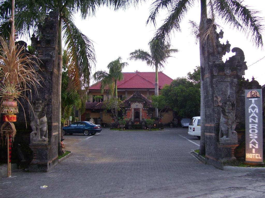 Hotel Taman Rosani & 3*