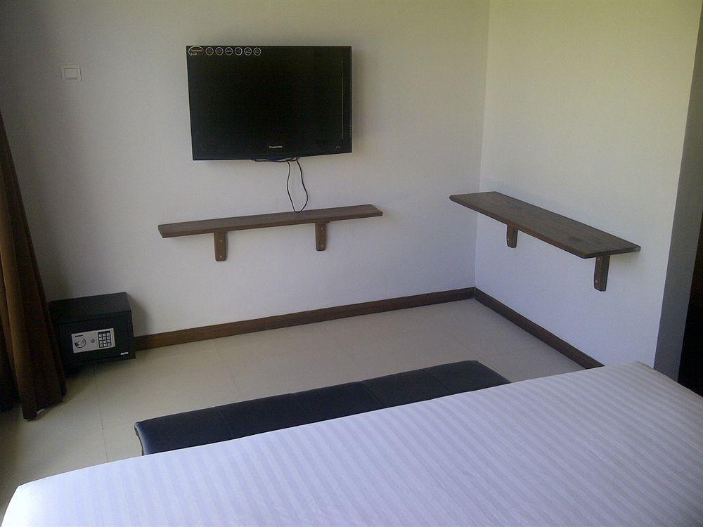 Bombora Surf Camp *