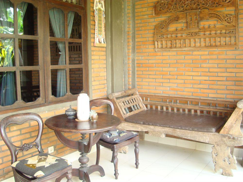 Hotel Loka House 3*