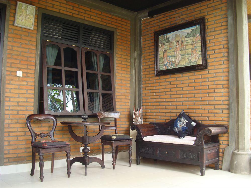 Loka House Hotel 3*