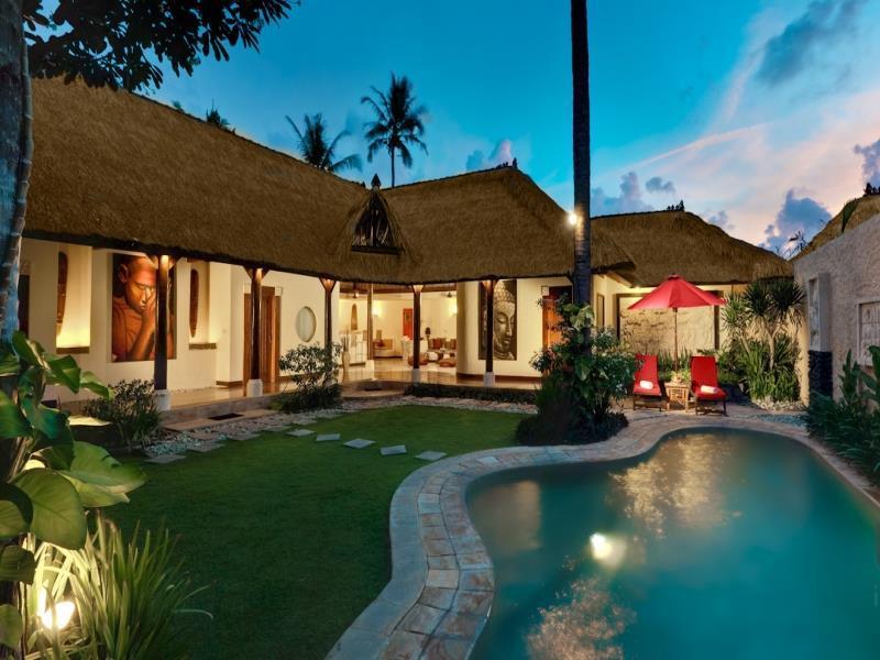 Bay Villa *