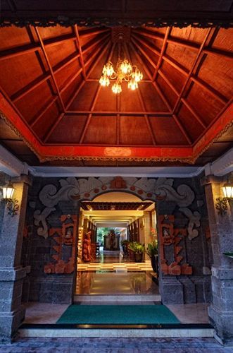 Taman Rosani & Hotel 3*