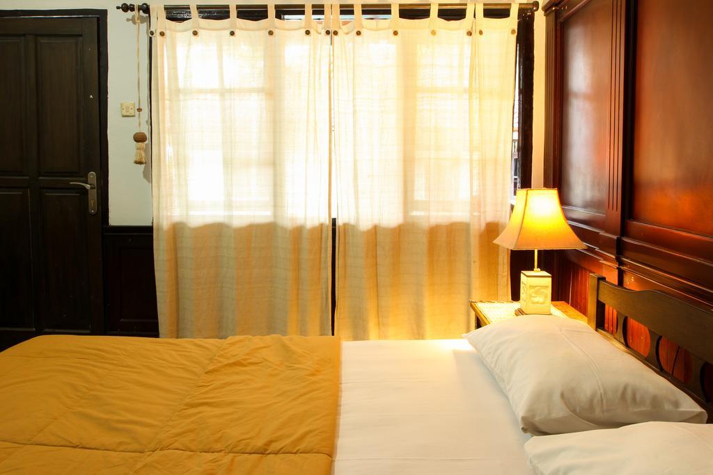 Sari Indah Guest house 2*
