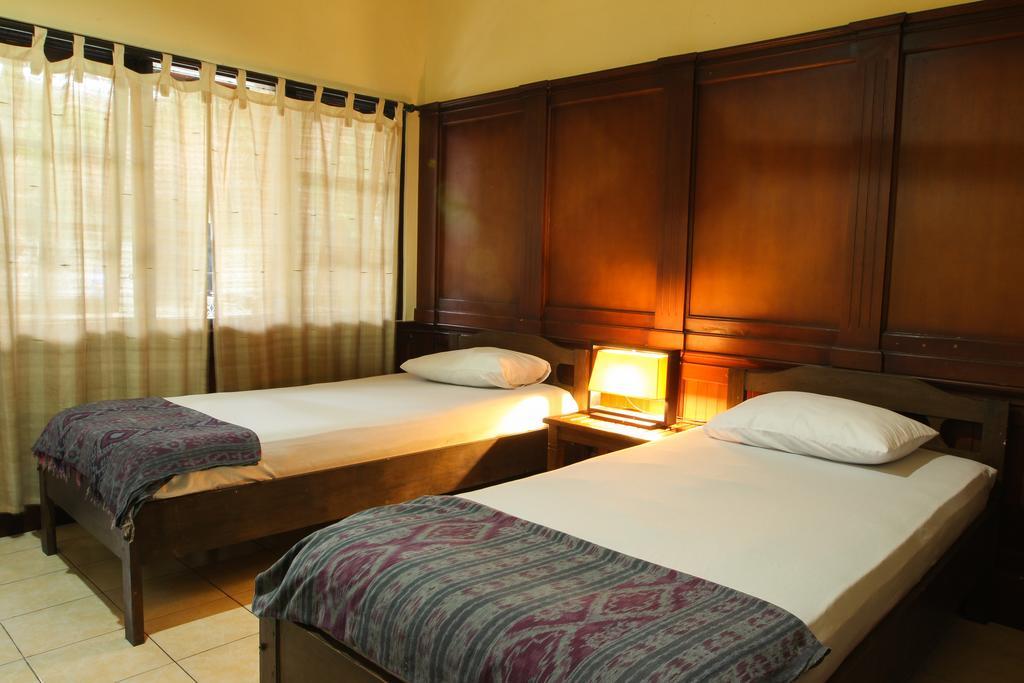 Sari Indah Guest house 2*