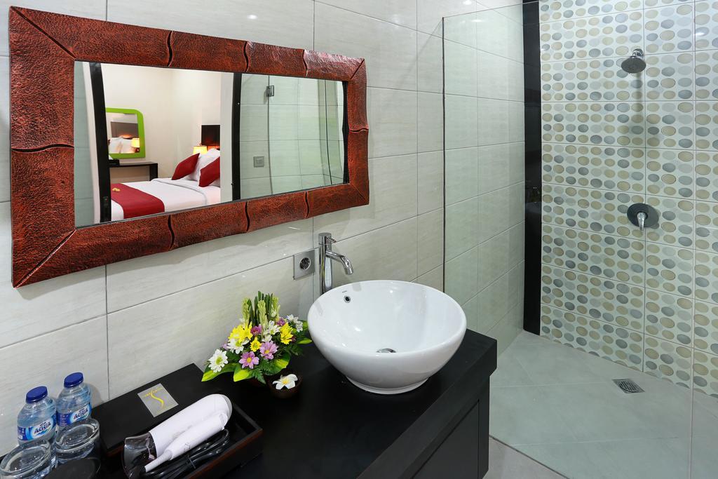 Argya Santi Suite And Villas 4*