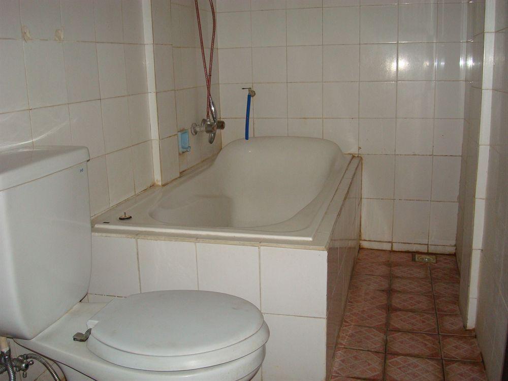 Hotel Loka House 3*