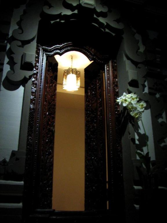 Hostel Guess House *