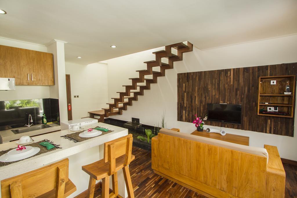 Delu & Kerobokan (Bali)