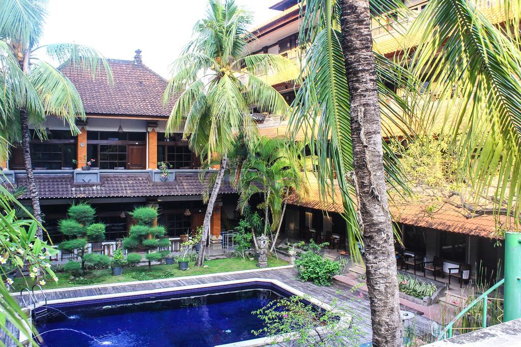 Hotel Puri Tanah Lot 3*