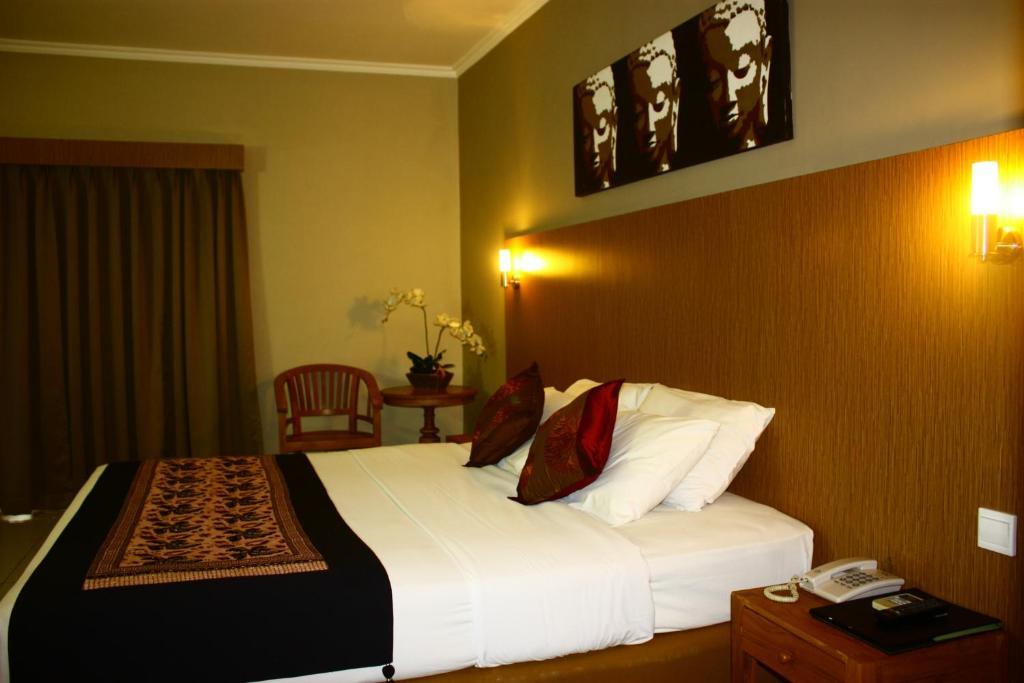 Taman Rosani & Hotel 3*