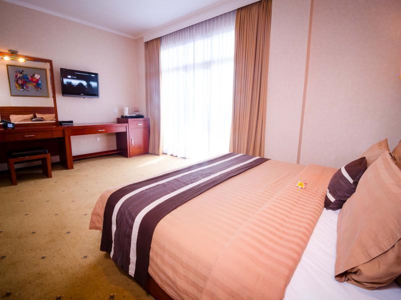 Hotel Bali Paradise 3*