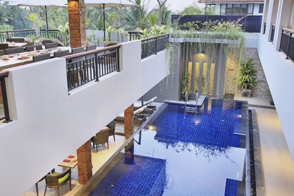 Puri Padma Hotel 3*