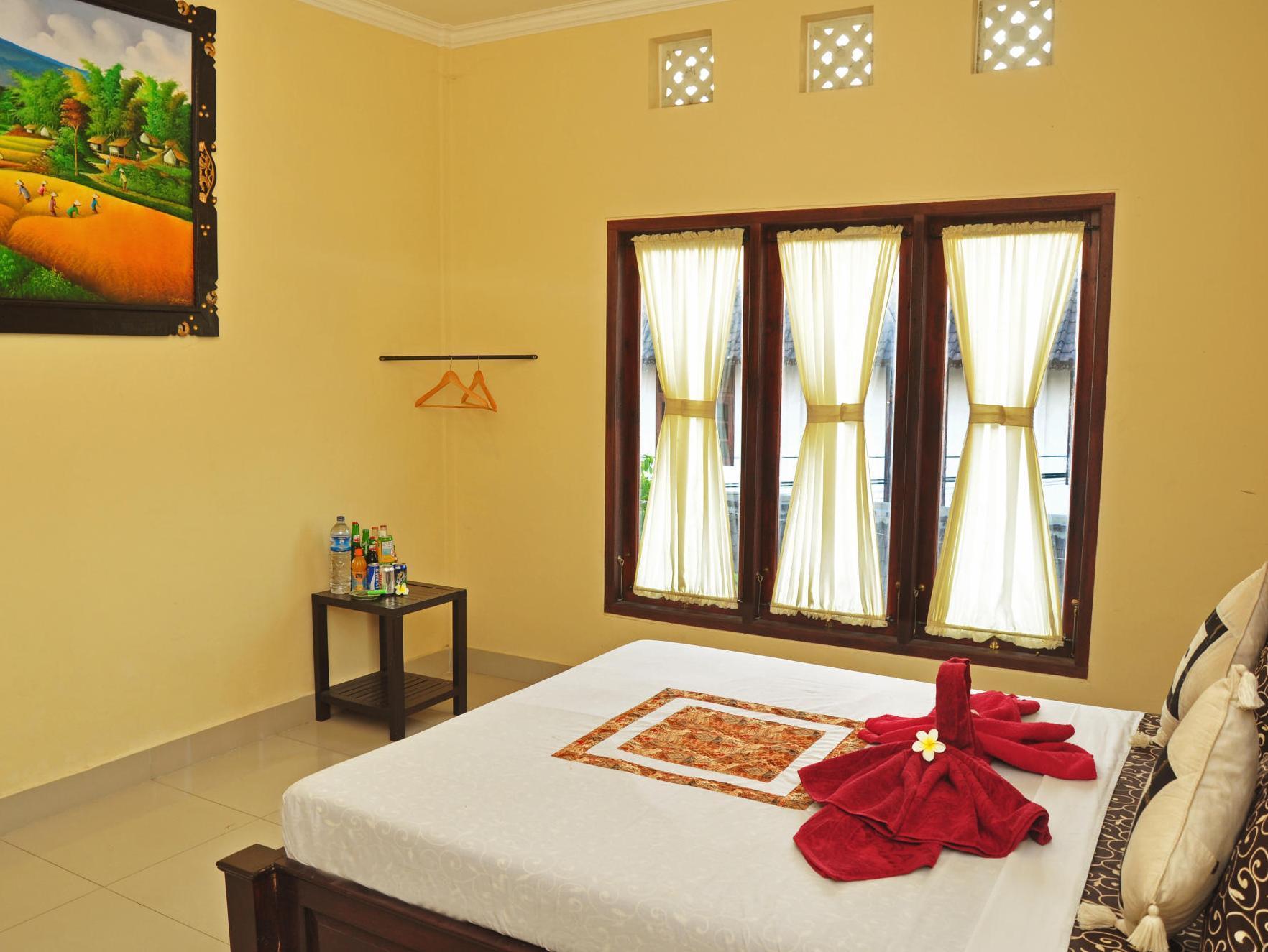 Astiti Salon And Guest house *