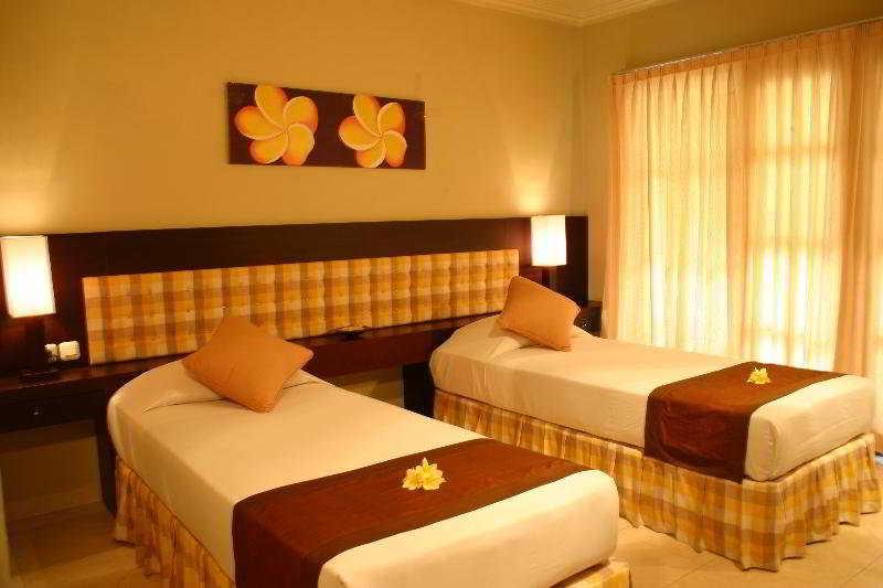 Fourteen Roses Beach Hotel