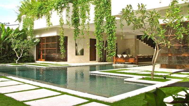 Nyaman Villa