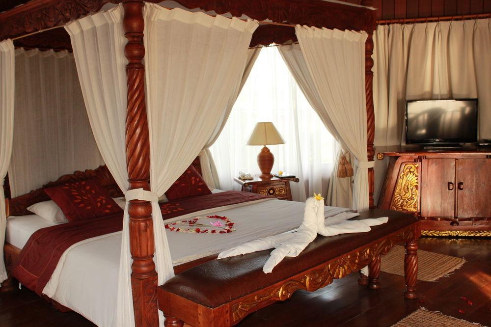 Dewani Holiday park 4*