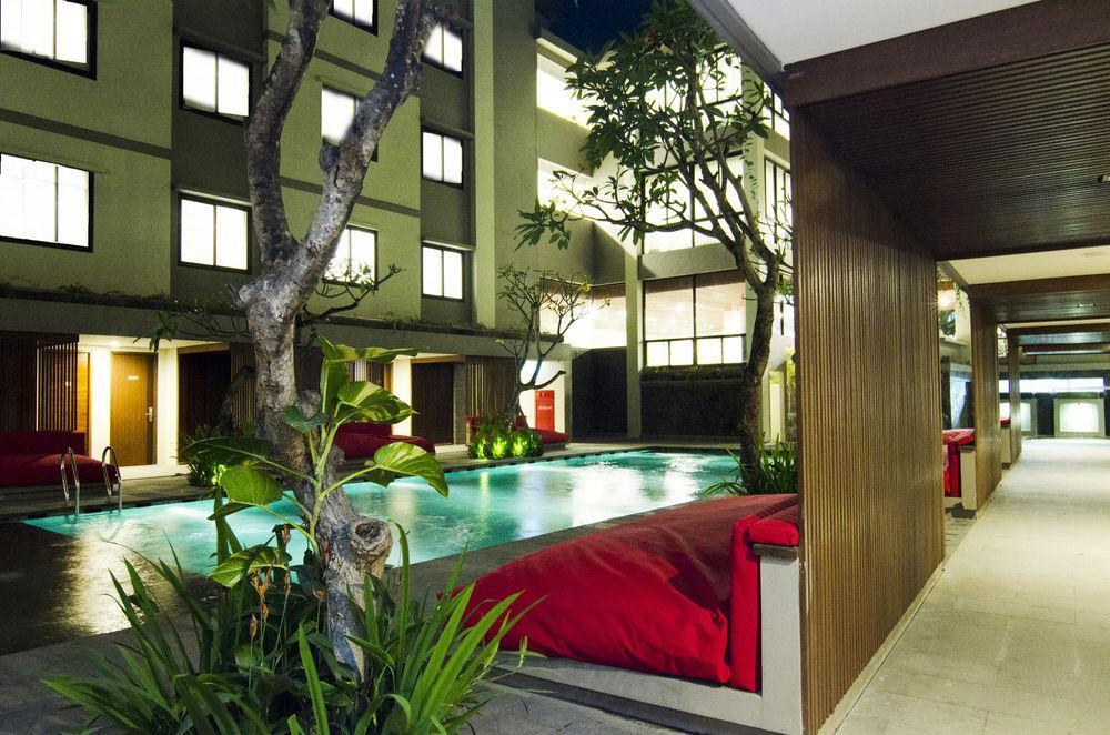 Savvoya Hotel Seminyak Resort