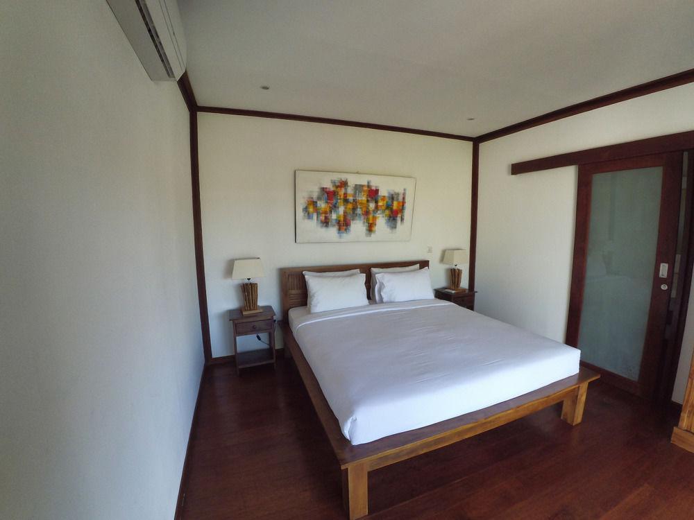 Martine - Fantastic 5br - Perfect Location In * Seminyak (Bali)