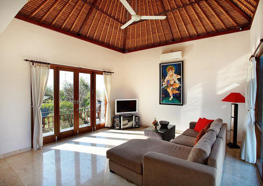 Adinda Balangan Beach Villa *