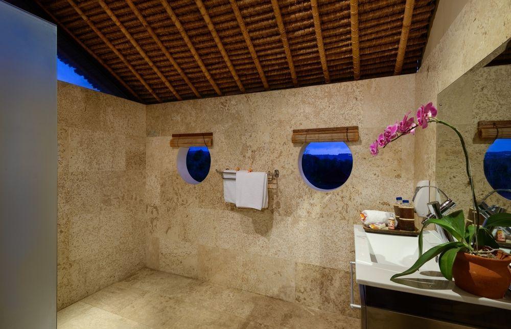 Adinda Balangan Beach Villa Jimbaran (Bali)