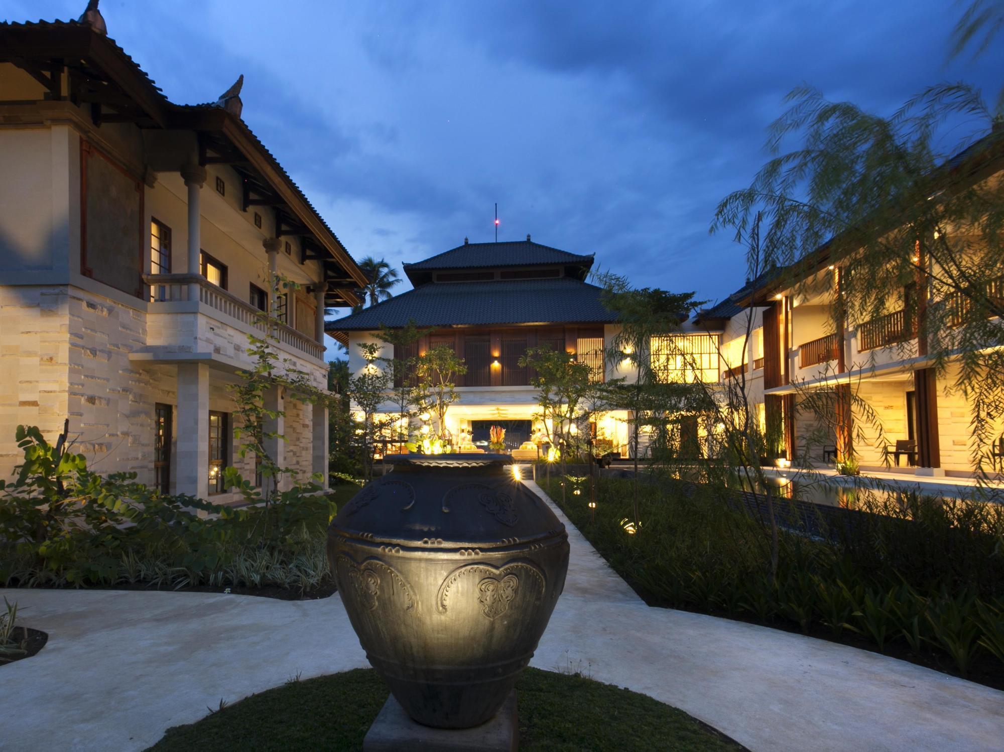 Grand Whiz Nusa Dua Bali 4*