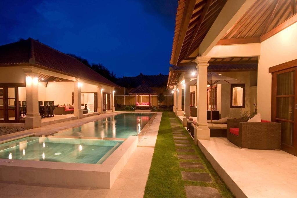 Santi Seminyak (Bali)