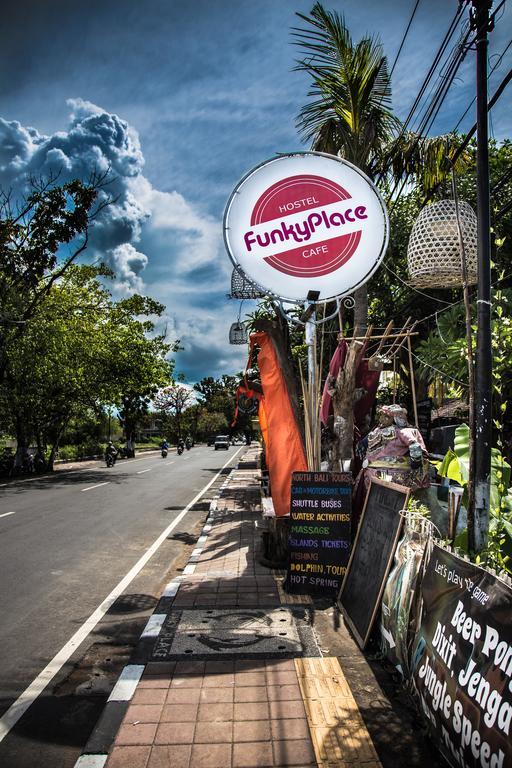 Funky Place Hostel *