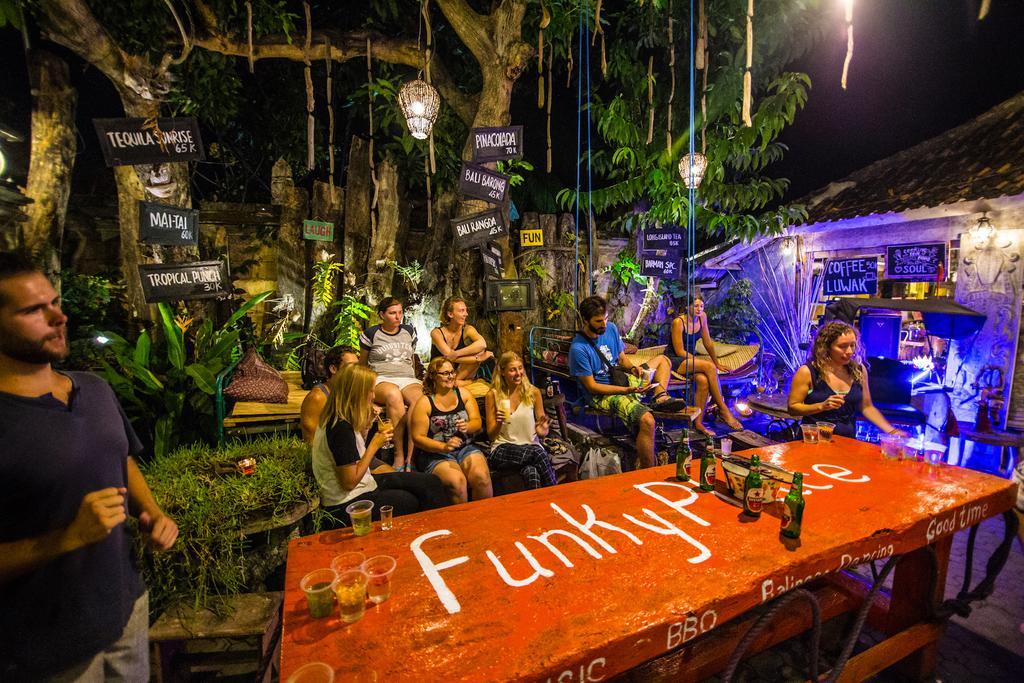 Hostel Funky Place