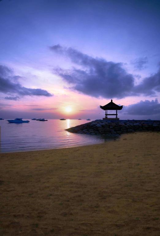 Hotel Favehotel Kuta Square 3*
