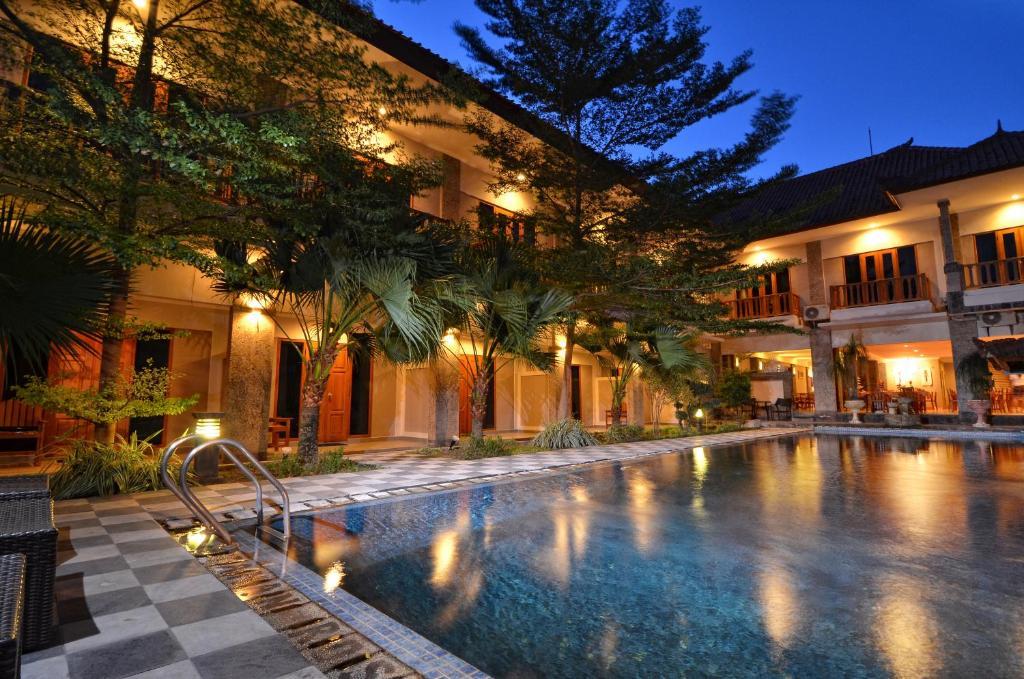 Taman Rosani & Seminyak (Bali)