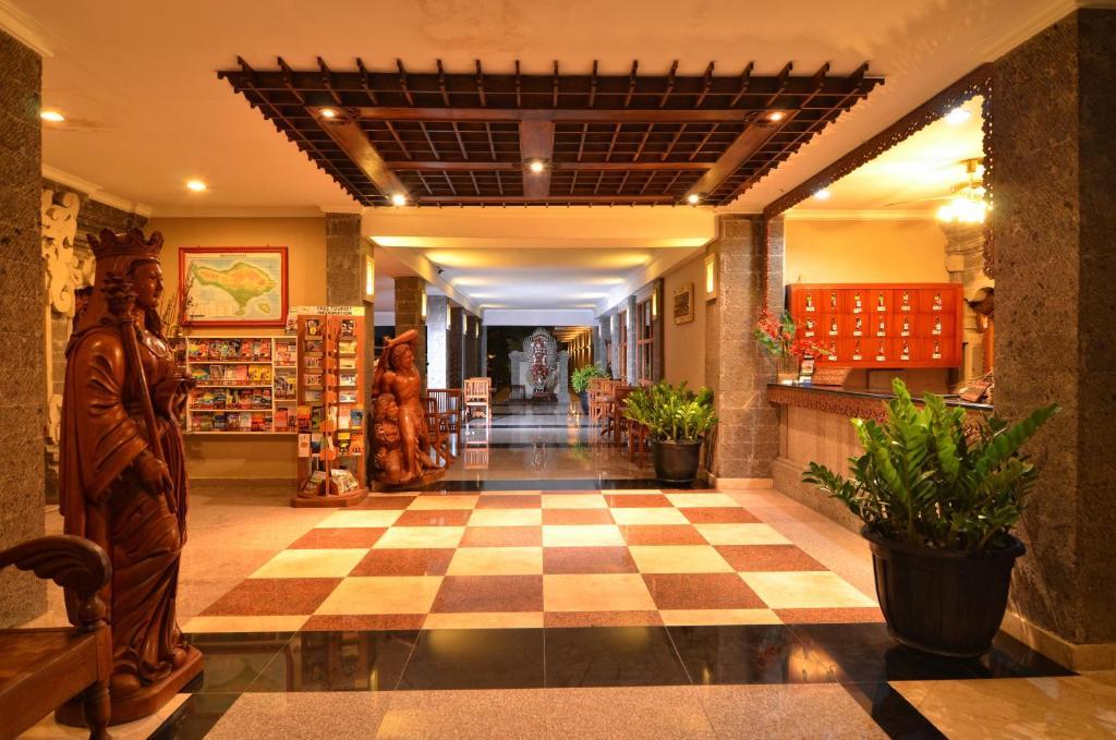 Taman Rosani & Hotel 3*