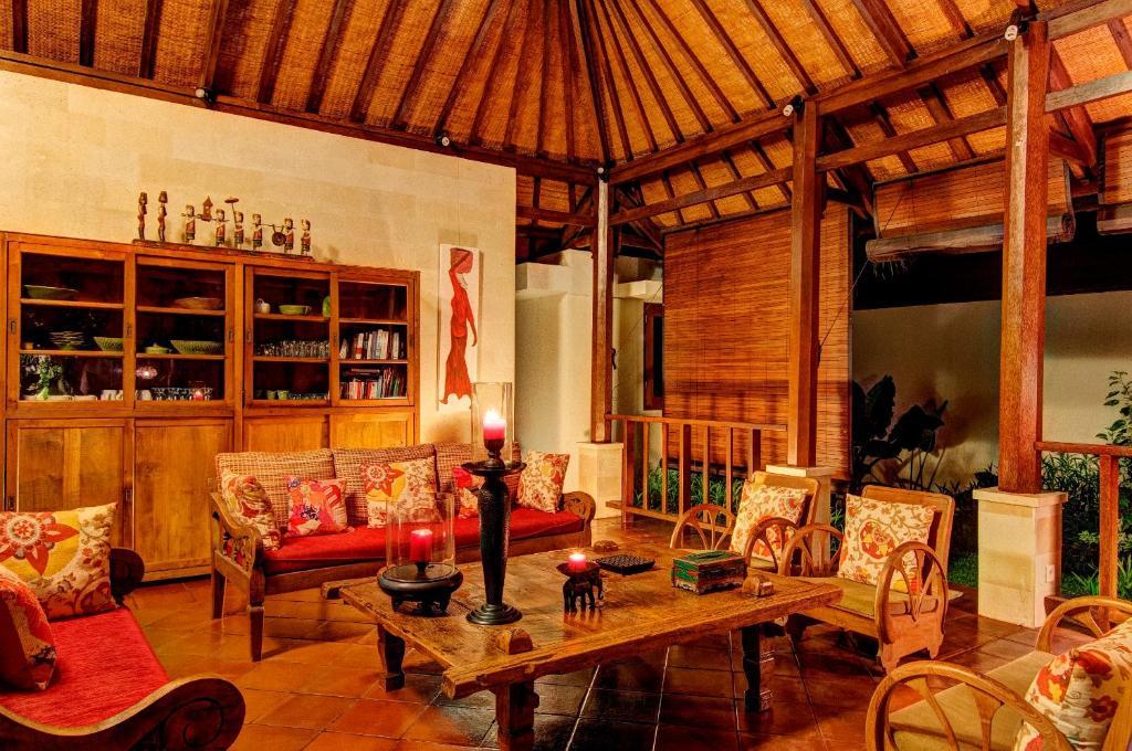 Santi Villa Seminyak (Bali)