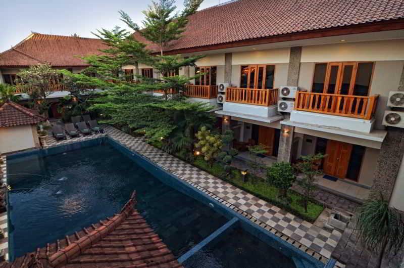 Taman Rosani & Hotel 3*
