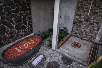 Villa Anusara Luxury Villas *