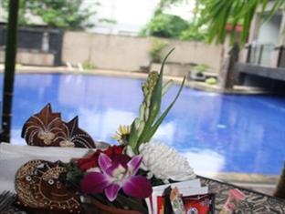 Taman Tirta Ayu Pool And Mansion Hotel Tuban (Bali)