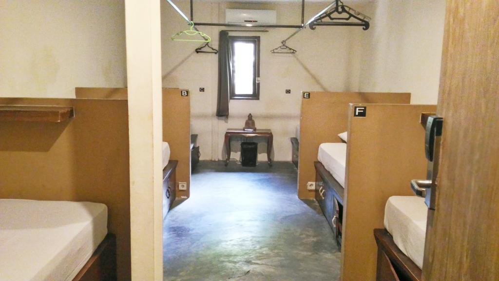 M Box Hostel