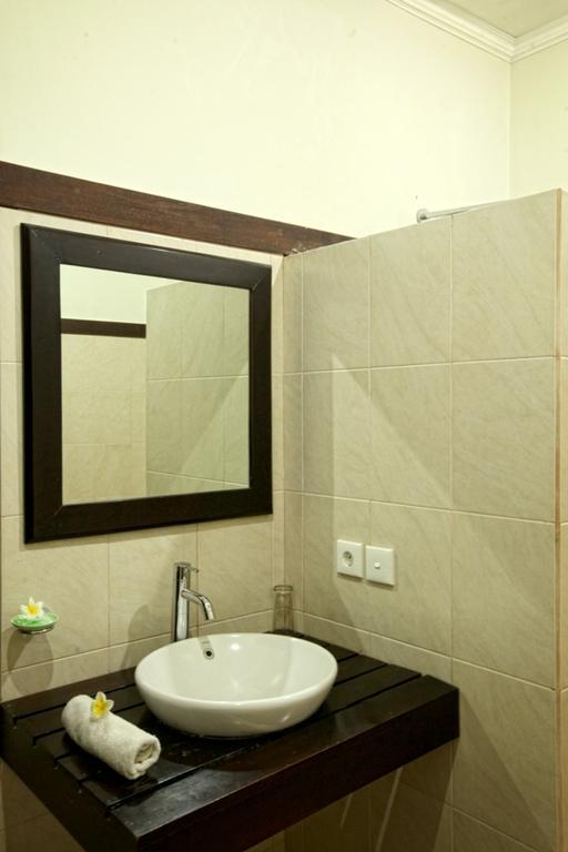 Guest house Nyoman Karsa 4*
